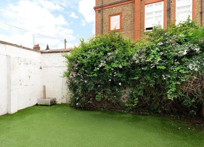 Вилла Battersea Boutique Townhouse Лондон Экстерьер фото